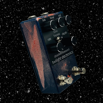 dissolveintosound- dreamy, hazy fuzz riffs.